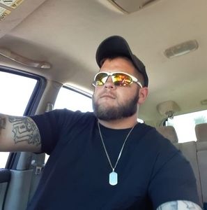 Meet your Posher, Dustin